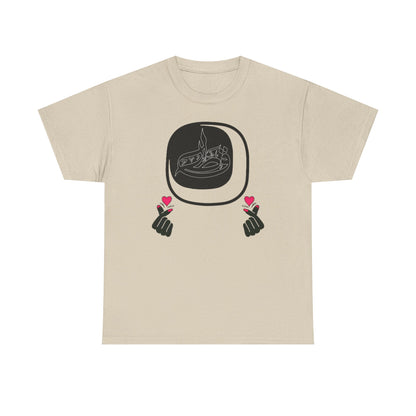 qatar pride tee,qatar love tee,qatar in heart tee